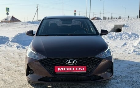 Hyundai Solaris II рестайлинг, 2021 год, 1 720 000 рублей, 2 фотография