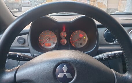 Mitsubishi Outlander III рестайлинг 3, 2003 год, 329 000 рублей, 7 фотография