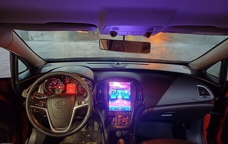 Opel Astra J, 2011 год, 800 000 рублей, 2 фотография