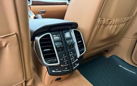 Porsche Cayenne III, 2011 год, 3 490 000 рублей, 17 фотография