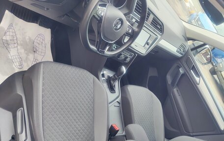 Volkswagen Tiguan II, 2017 год, 2 250 000 рублей, 11 фотография