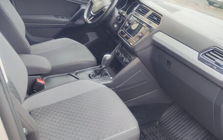 Volkswagen Tiguan II, 2017 год, 2 250 000 рублей, 15 фотография