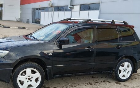 Mitsubishi Outlander III рестайлинг 3, 2003 год, 550 000 рублей, 4 фотография