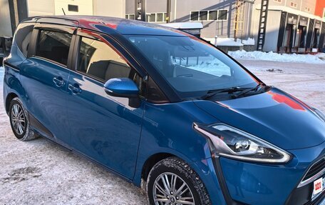 Toyota Sienta II, 2017 год, 1 700 000 рублей, 2 фотография