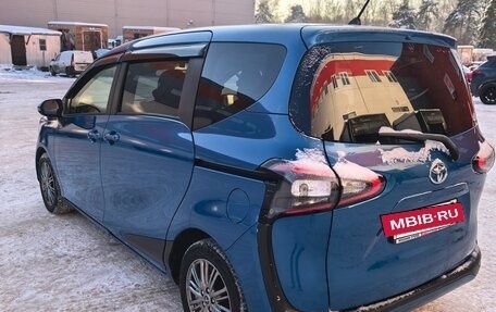 Toyota Sienta II, 2017 год, 1 700 000 рублей, 5 фотография