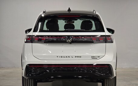 Volkswagen Tiguan, 2025 год, 4 798 000 рублей, 3 фотография
