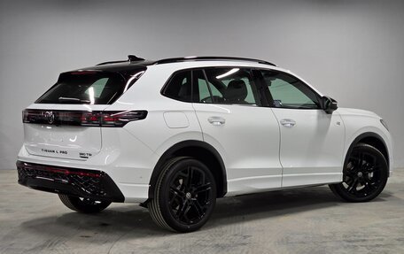 Volkswagen Tiguan, 2025 год, 4 798 000 рублей, 17 фотография