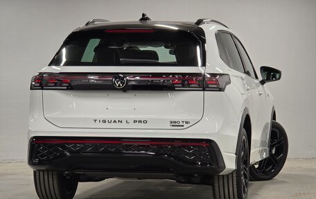 Volkswagen Tiguan, 2025 год, 4 798 000 рублей, 25 фотография