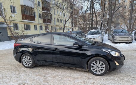 Hyundai Elantra V, 2015 год, 1 300 000 рублей, 4 фотография