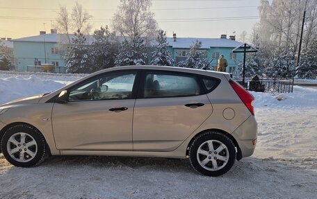 Hyundai Solaris II рестайлинг, 2013 год, 870 000 рублей, 6 фотография