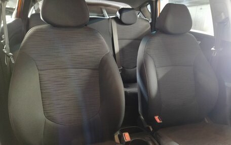 Hyundai Solaris II рестайлинг, 2015 год, 949 000 рублей, 14 фотография