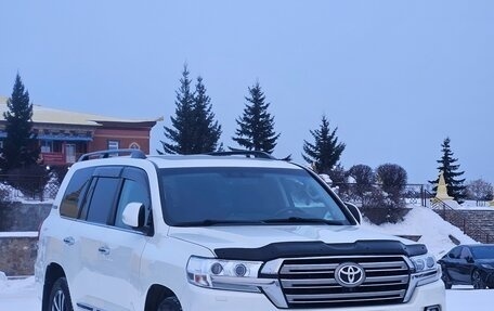 Toyota Land Cruiser 200, 2015 год, 6 550 000 рублей, 2 фотография