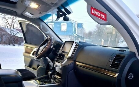 Toyota Land Cruiser 200, 2015 год, 6 550 000 рублей, 22 фотография