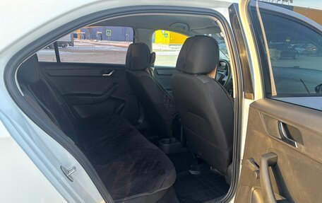 Skoda Rapid I, 2016 год, 1 000 000 рублей, 11 фотография