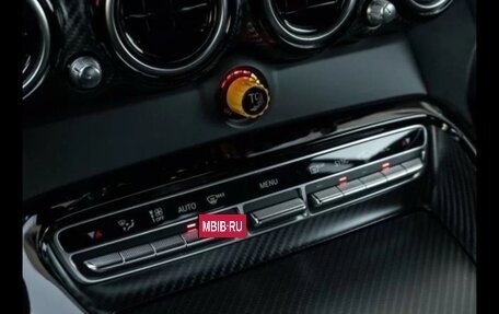 Mercedes-Benz AMG GT I рестайлинг, 2017 год, 12 000 000 рублей, 16 фотография