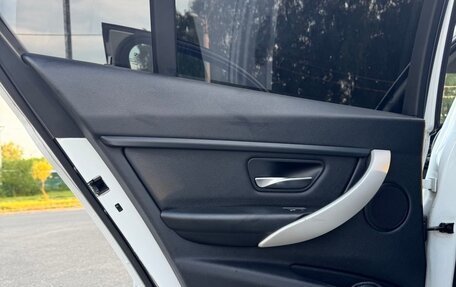 BMW 3 серия, 2016 год, 2 000 000 рублей, 14 фотография