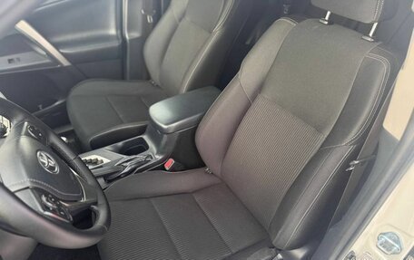 Toyota RAV4, 2013 год, 1 650 000 рублей, 9 фотография