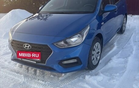 Hyundai Solaris II рестайлинг, 2018 год, 895 000 рублей, 2 фотография