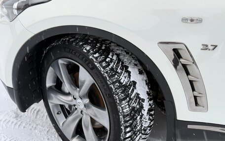 Infiniti QX70, 2014 год, 2 290 000 рублей, 21 фотография