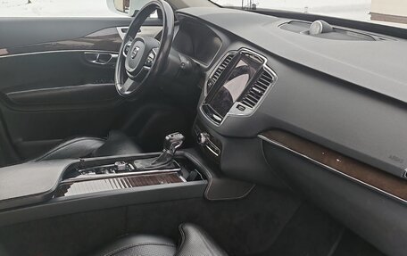 Volvo XC90 II рестайлинг, 2017 год, 3 400 000 рублей, 9 фотография