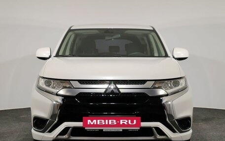 Mitsubishi Outlander III рестайлинг 3, 2022 год, 2 415 000 рублей, 2 фотография