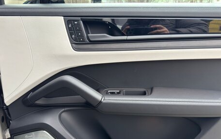 Porsche Cayenne III, 2025 год, 17 300 000 рублей, 17 фотография