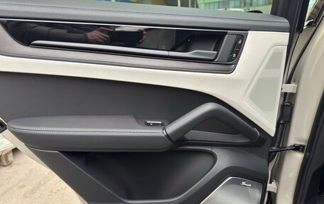 Porsche Cayenne III, 2025 год, 17 300 000 рублей, 21 фотография