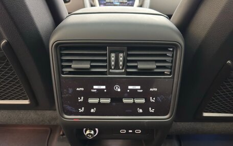 Porsche Cayenne III, 2025 год, 17 300 000 рублей, 22 фотография