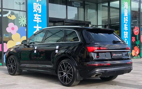Audi Q7, 2025 год, 12 697 000 рублей, 6 фотография