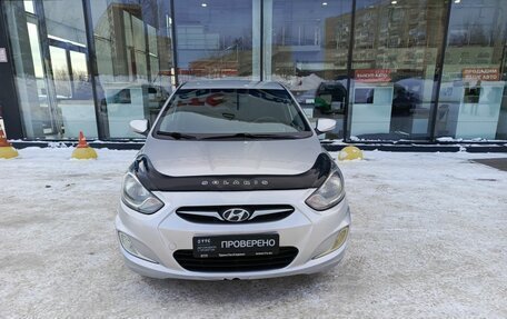 Hyundai Solaris II рестайлинг, 2011 год, 480 000 рублей, 2 фотография