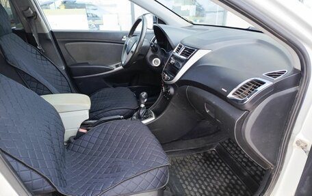 Hyundai Solaris II рестайлинг, 2011 год, 480 000 рублей, 13 фотография