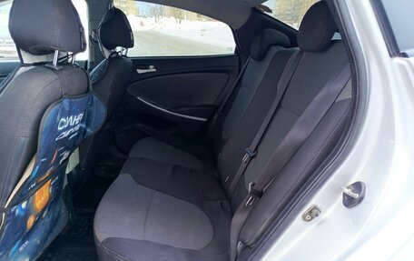 Hyundai Solaris II рестайлинг, 2011 год, 480 000 рублей, 15 фотография