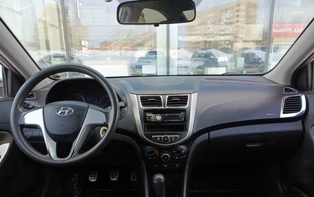 Hyundai Solaris II рестайлинг, 2011 год, 480 000 рублей, 17 фотография
