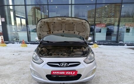 Hyundai Solaris II рестайлинг, 2011 год, 480 000 рублей, 11 фотография