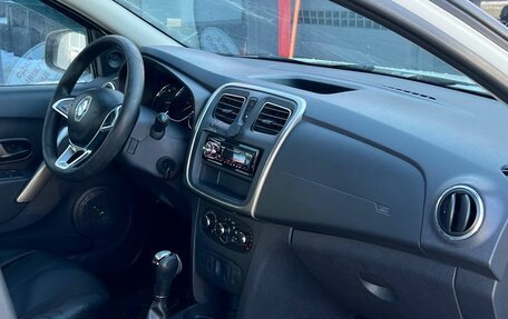 Renault Logan II, 2019 год, 670 000 рублей, 26 фотография