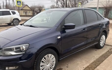 Volkswagen Polo VI (EU Market), 2015 год, 700 000 рублей, 1 фотография