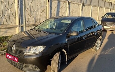 Renault Logan II, 2017 год, 990 000 рублей, 1 фотография