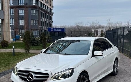 Mercedes-Benz E-Класс, 2013 год, 2 100 000 рублей, 1 фотография