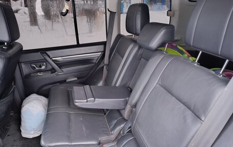 Mitsubishi Pajero IV, 2011 год, 1 250 000 рублей, 7 фотография