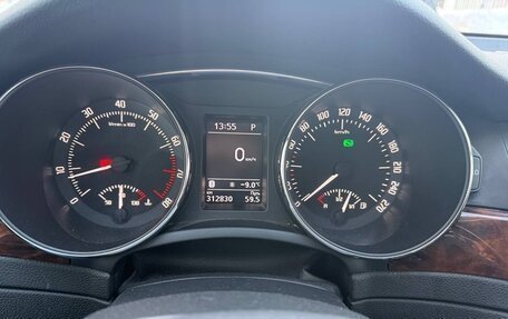 Skoda Superb III рестайлинг, 2014 год, 999 999 рублей, 18 фотография