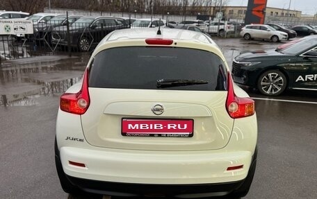 Nissan Juke II, 2011 год, 888 000 рублей, 7 фотография