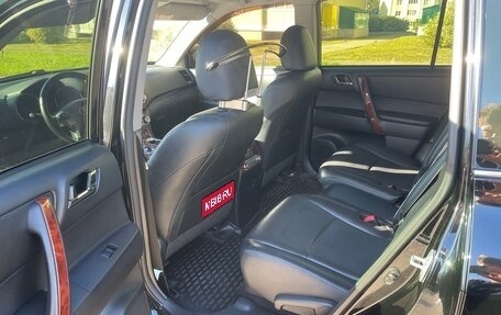 Toyota Highlander III, 2013 год, 2 400 000 рублей, 6 фотография