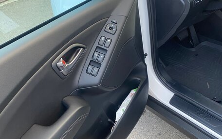 Hyundai ix35 I рестайлинг, 2014 год, 2 300 000 рублей, 9 фотография