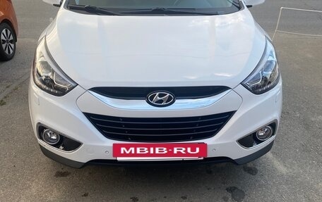 Hyundai ix35 I рестайлинг, 2014 год, 2 300 000 рублей, 2 фотография