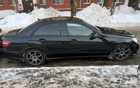 Mercedes-Benz E-Класс, 2011 год, 1 490 000 рублей, 12 фотография