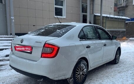 Skoda Rapid I, 2015 год, 650 000 рублей, 3 фотография