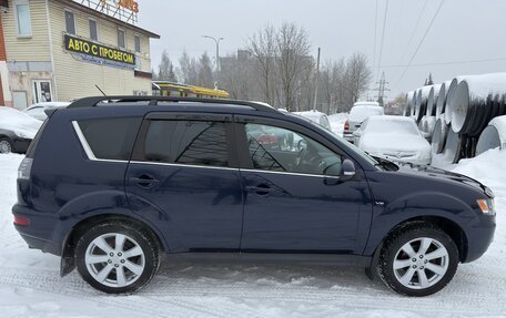Mitsubishi Outlander III рестайлинг 3, 2011 год, 1 420 000 рублей, 5 фотография