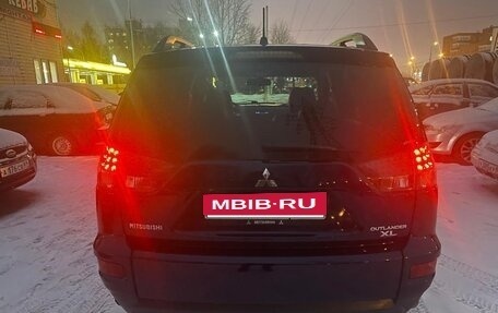Mitsubishi Outlander III рестайлинг 3, 2011 год, 1 420 000 рублей, 7 фотография