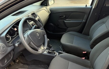 Renault Logan II, 2017 год, 990 000 рублей, 6 фотография