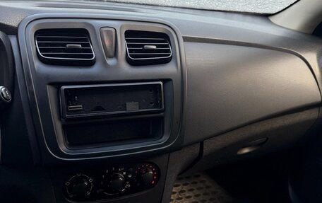 Renault Logan II, 2017 год, 990 000 рублей, 9 фотография